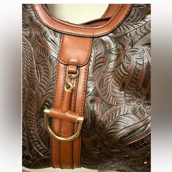 Boho chic embossed leather Top Handle Bag in shades of brown with gold hardware - Picture 13 of 16
